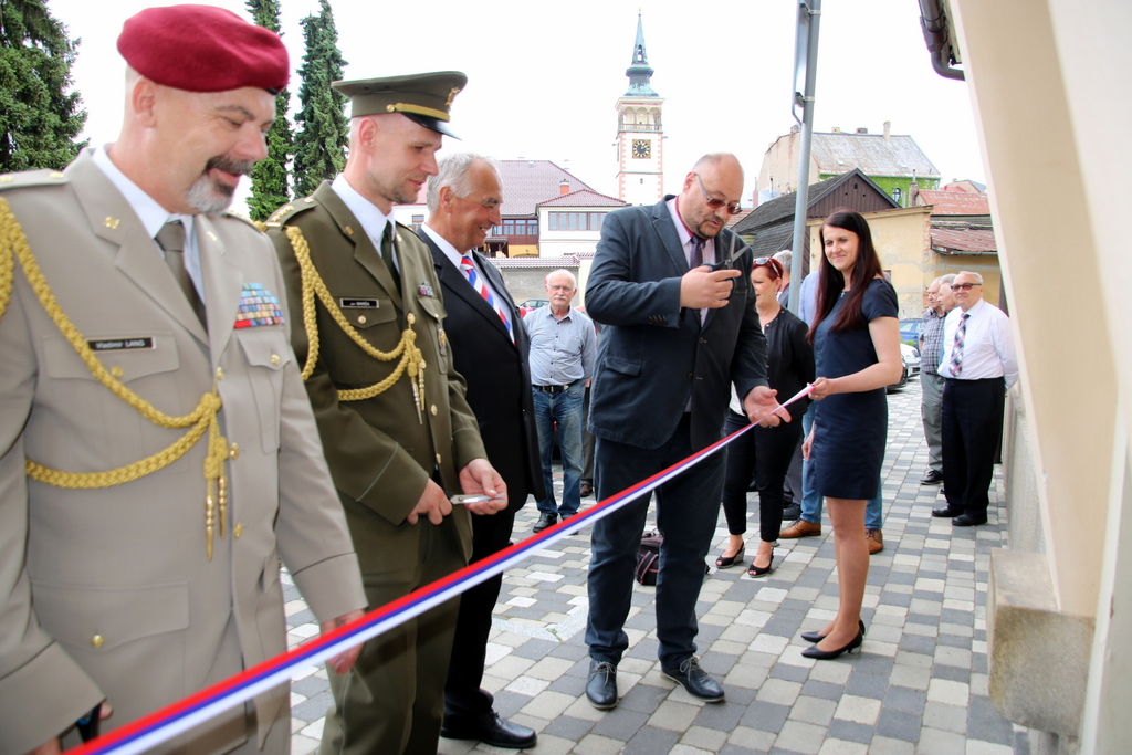 slavnostní otevření expozice vojenské geograife