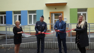 Slavnostní přestřižení pásky