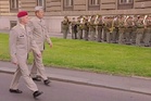 Slavnostní přivítání generála Pavla před GŠ