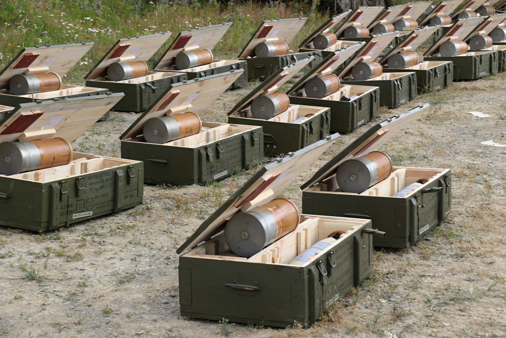 Střílelo se plnou ráží