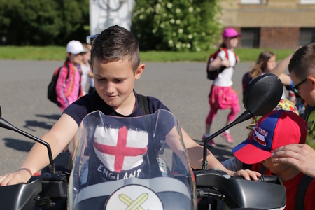 Dětský den s Vojenskou policií přilákal 800 návštěvníků. Nechyběla technika ani první pomoc