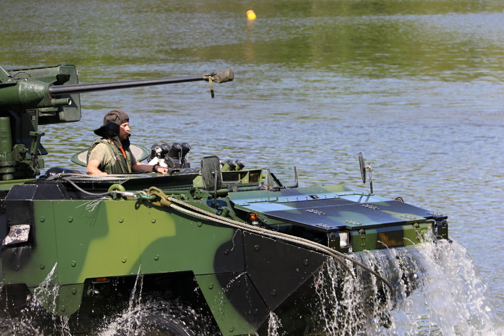 Pandur’s river crossing without taking in any water