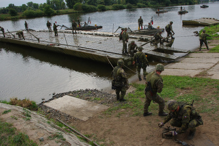Vodní cvičiště v Litoměřicích obsadili ženisté z Čech, Slovenska i Texasu