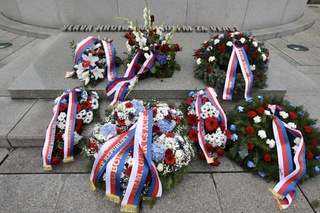 Wreath by President Miloš Zeman was included