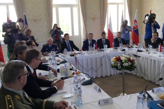 Meeting of ministers (1)