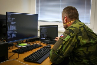 Ilustrační obrázek ke článkuJak mohou vypadat války budoucnosti? Nastínily to eseje a videa inovativního projektu