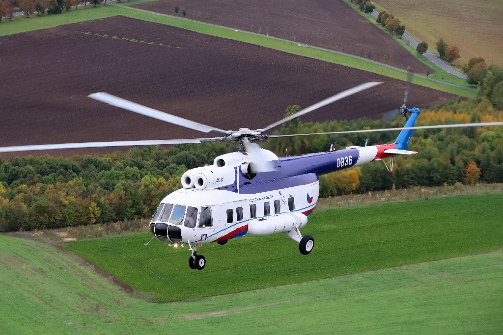 Vrtulník Mi-8S 