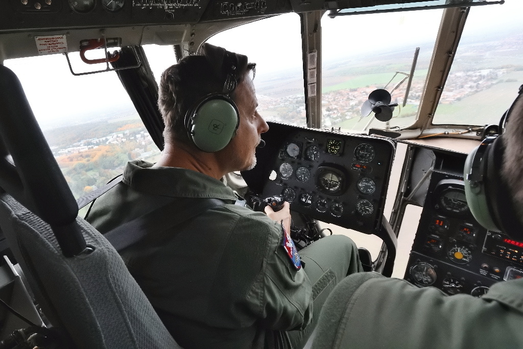 Vrtulník Mi-8S 