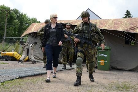 Výsadkáři v rámci cvičení Strong Eagle 2018 projdou náročnými certifikačními testy