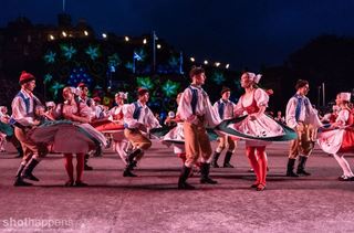Ondras artists dancing at the Tattoo 2018