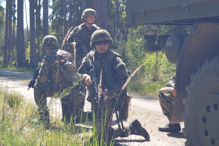 Ženisté pod vedením texaských specialistů prozkoumávali komunikace