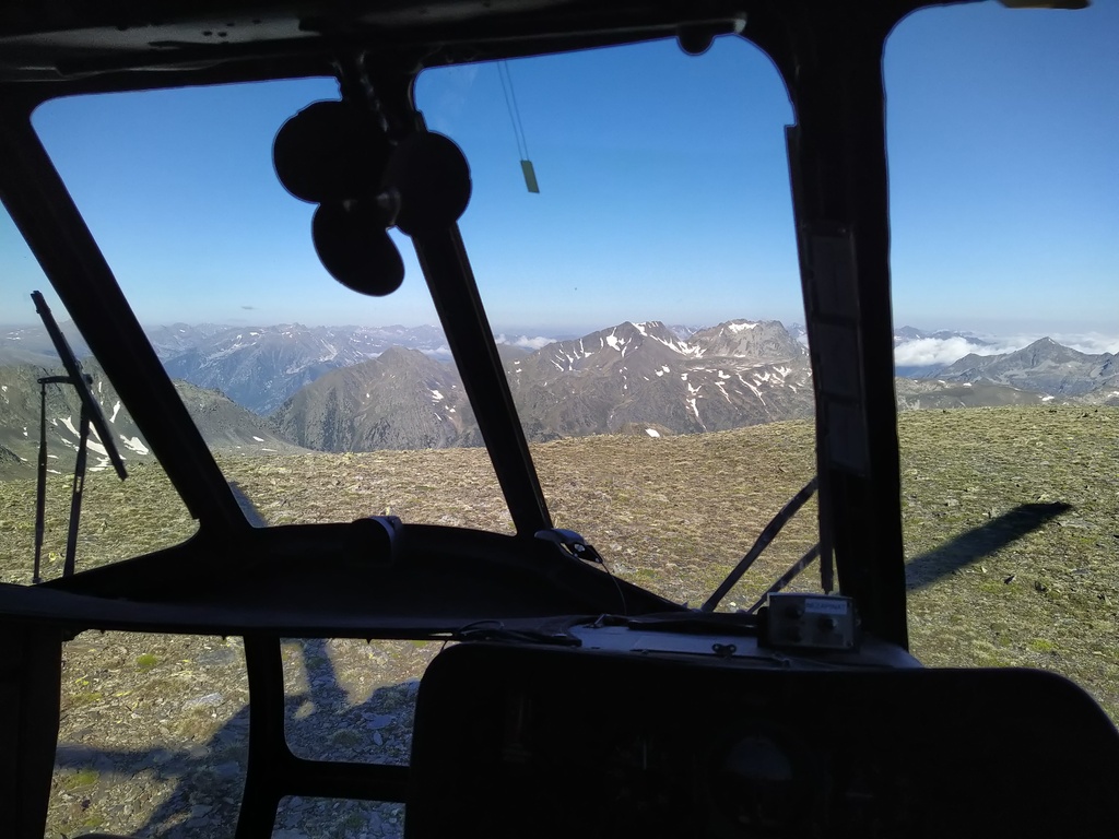 Výhled z kabiny vrtulníku Mi-171Š