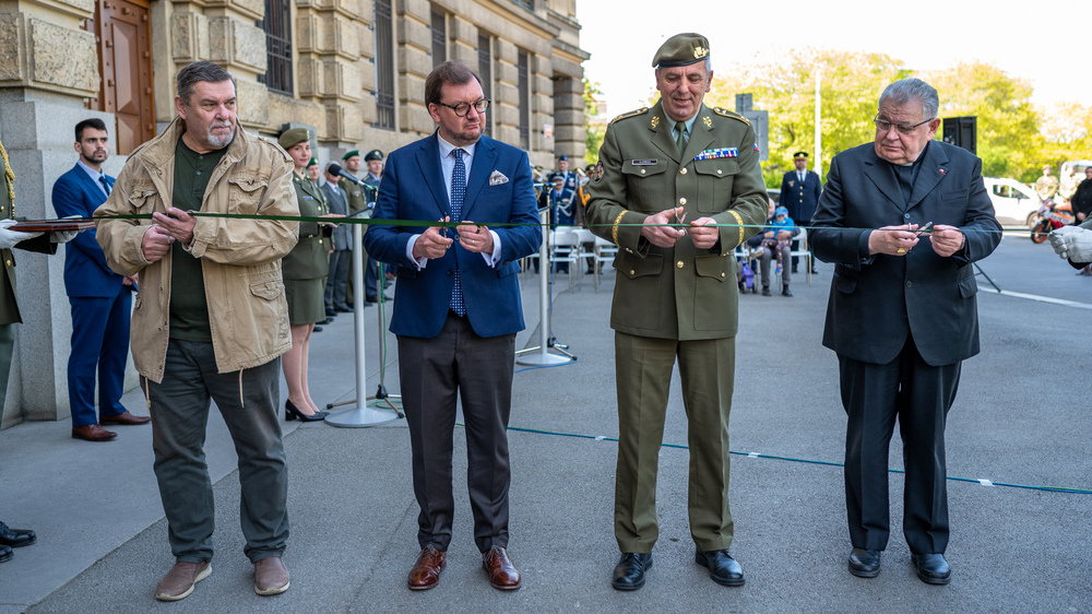 Výstava na Vítězném náměstí v Praze připomíná válečný rok 1943
