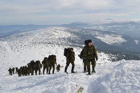 Ostravští záložáci cvičili, jak v zimě přežít na horách