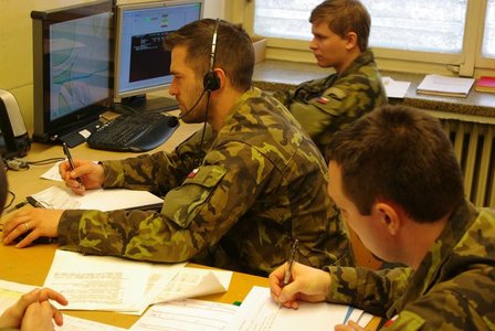 Ženisté bojovali na trenažérech v CSTT v Brně