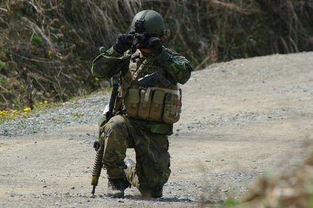 Dvacet dva vojáků úspěšně absolvovalo kurz EOR 