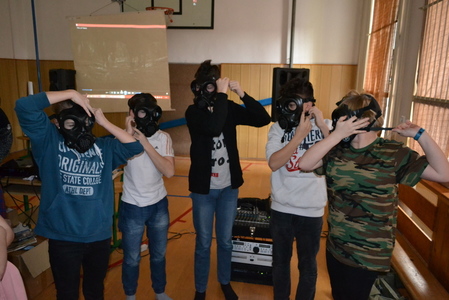Žáci se seznámili s prostředky individuální ochrany jednotlivce