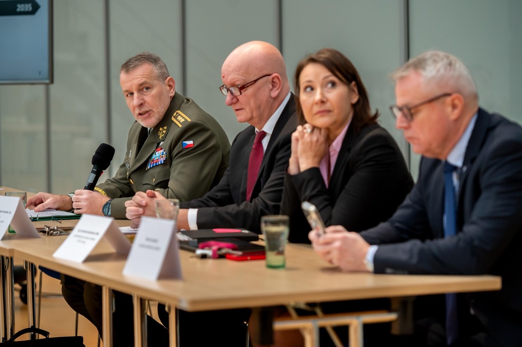 Zahájení Strukturovaného vědeckovýzkumného dialogu ČVUT a AČR