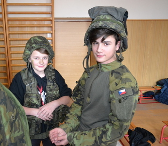Zájem byl také o výstroj vojáků