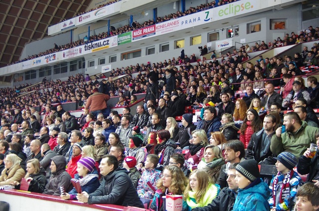 Zaplněné tribuny