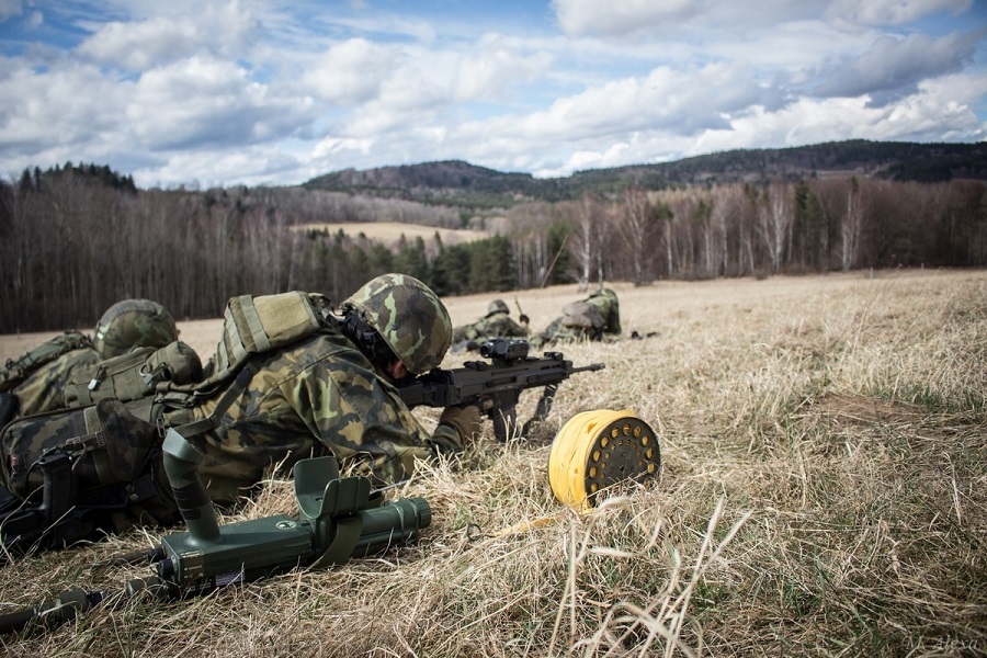 Soldiers from the 151st Engineer Battalion and engineers from the 4th Rapid Deployment Brigade working together