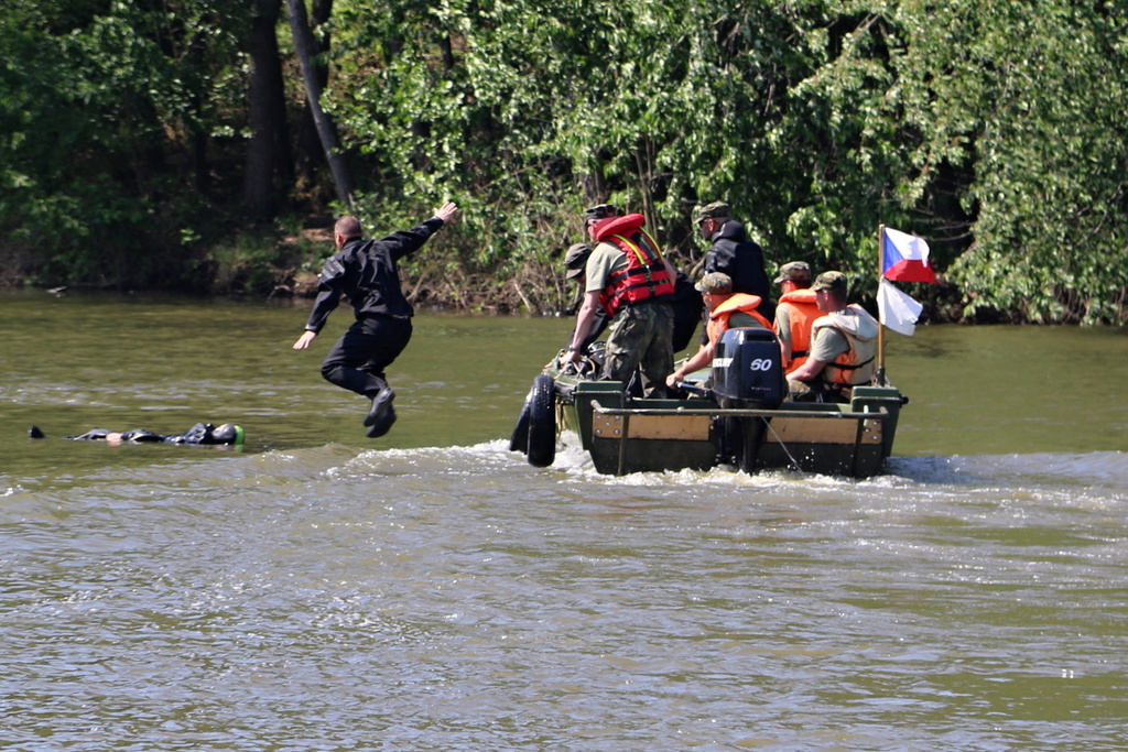 Rescuer jumping in to save a 'drowning’ man