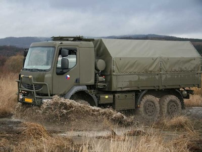 TATRA 810