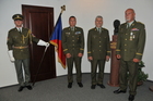 Ilustrační obrázek ke článkuGenerál Pavel ocenil generála Blaška
