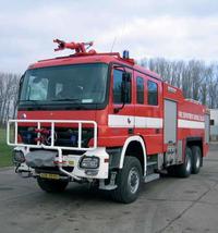 Automobil Mercedes 6x6