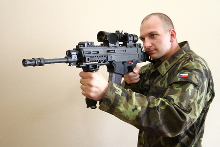 Útočná puška 5,56 × 45 mm CZ 805 BREN A1/A2