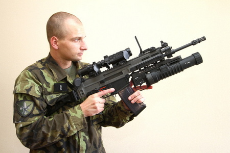 Útočná puška 5,56 × 45 mm CZ 805 BREN A1/A2