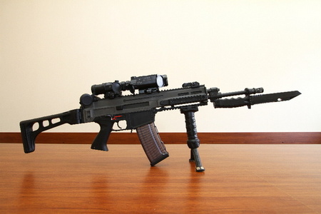 Útočná puška 5,56 × 45 mm CZ 805 BREN A1/A2