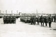 Slavnostní nástup Hradní stráže na strahovském stadionu v roce 1937
